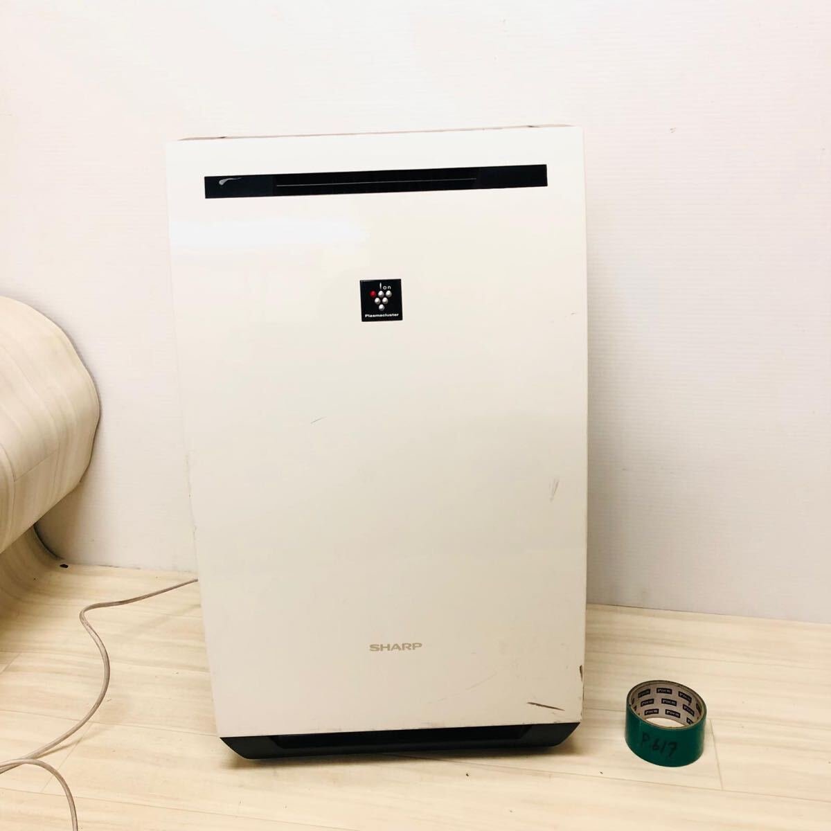 Yahoo!オークション -「シャープ 除加湿空気清浄機 kc-hd70-w」の落札