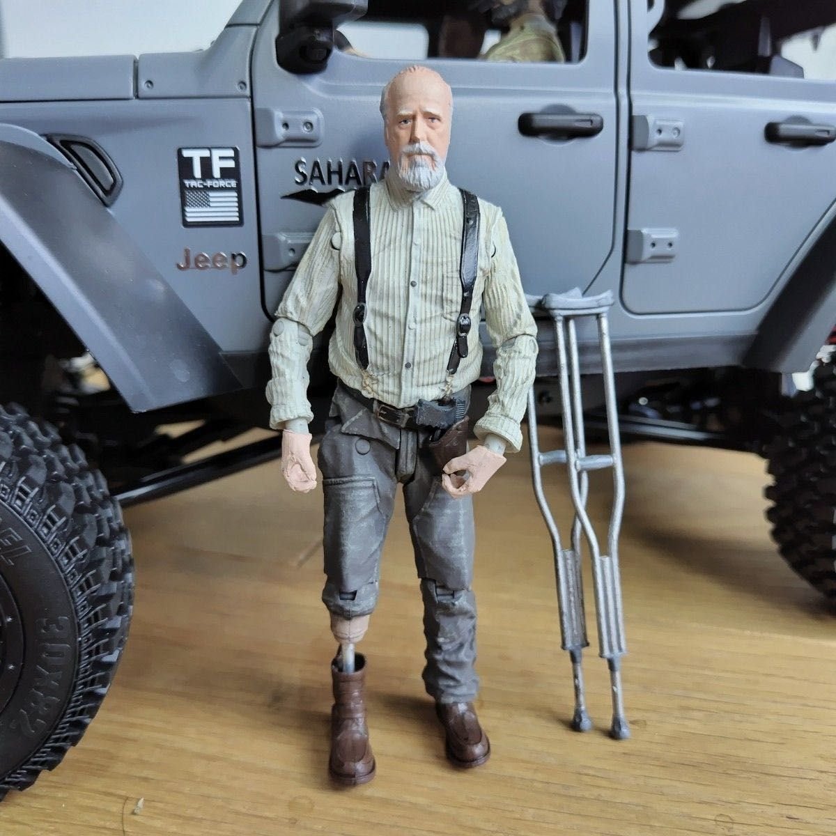 高齢男性のドライバー人形 フィギュア WPL C74 C74-1 幌ジムニー MN168